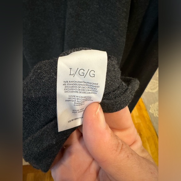 Cabi - Dark Grey Pull Over - Crisscross accent in the back Sz Large EUC!!!! - Picture 10 of 11